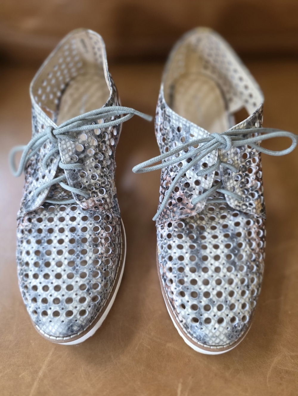 Perforated Lace-Up Women's Oxfords in Light Grey tan/multi Colored